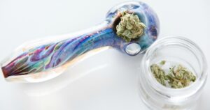 HOW TO PACK A BOWL FOR BEGINNERS