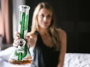 How the Beaker Bong Elevates Your Cannabis Smoking Journey